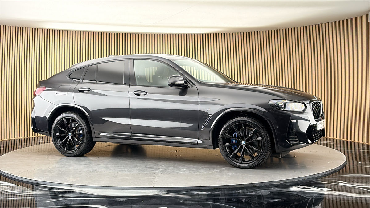 More views of BMW X4