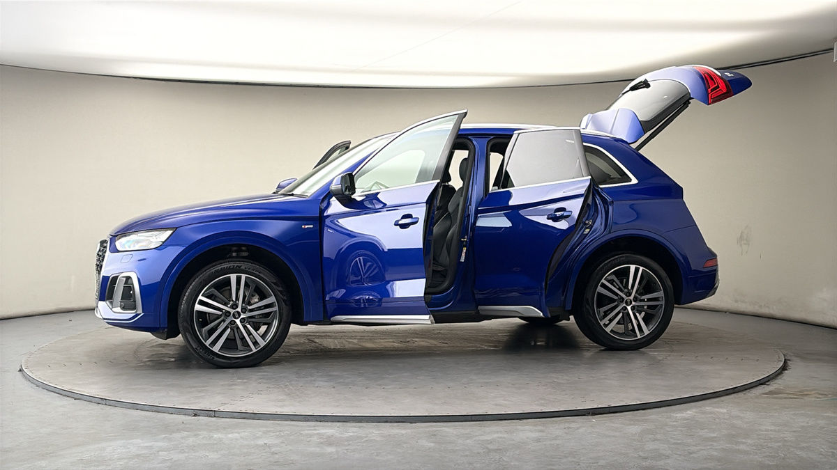 More views of Audi Q5