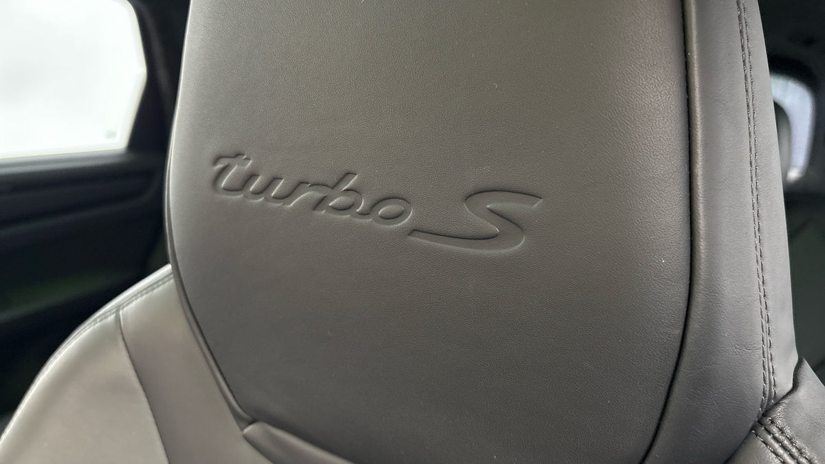 Porsche Cayenne Image 36