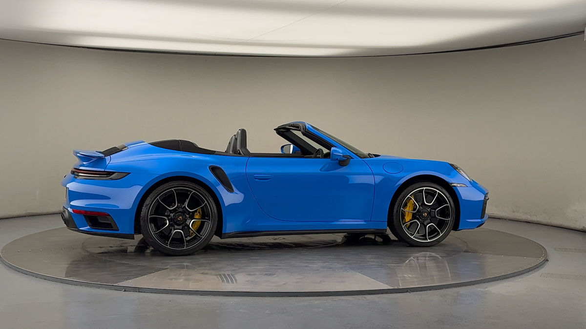 More views of Porsche 911