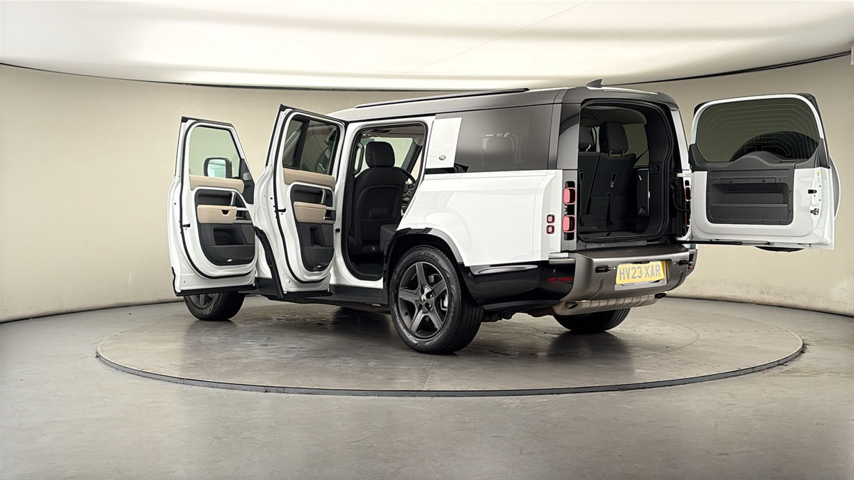 More views of Land Rover Defender 130