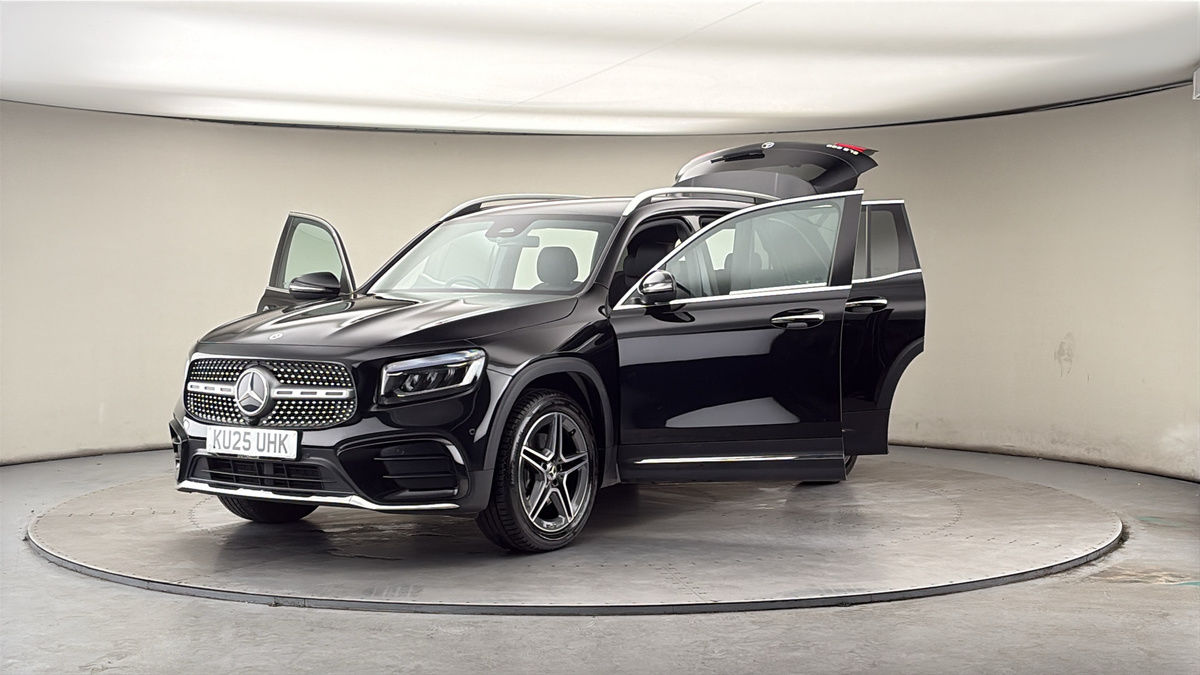 More views of Mercedes-Benz GLB