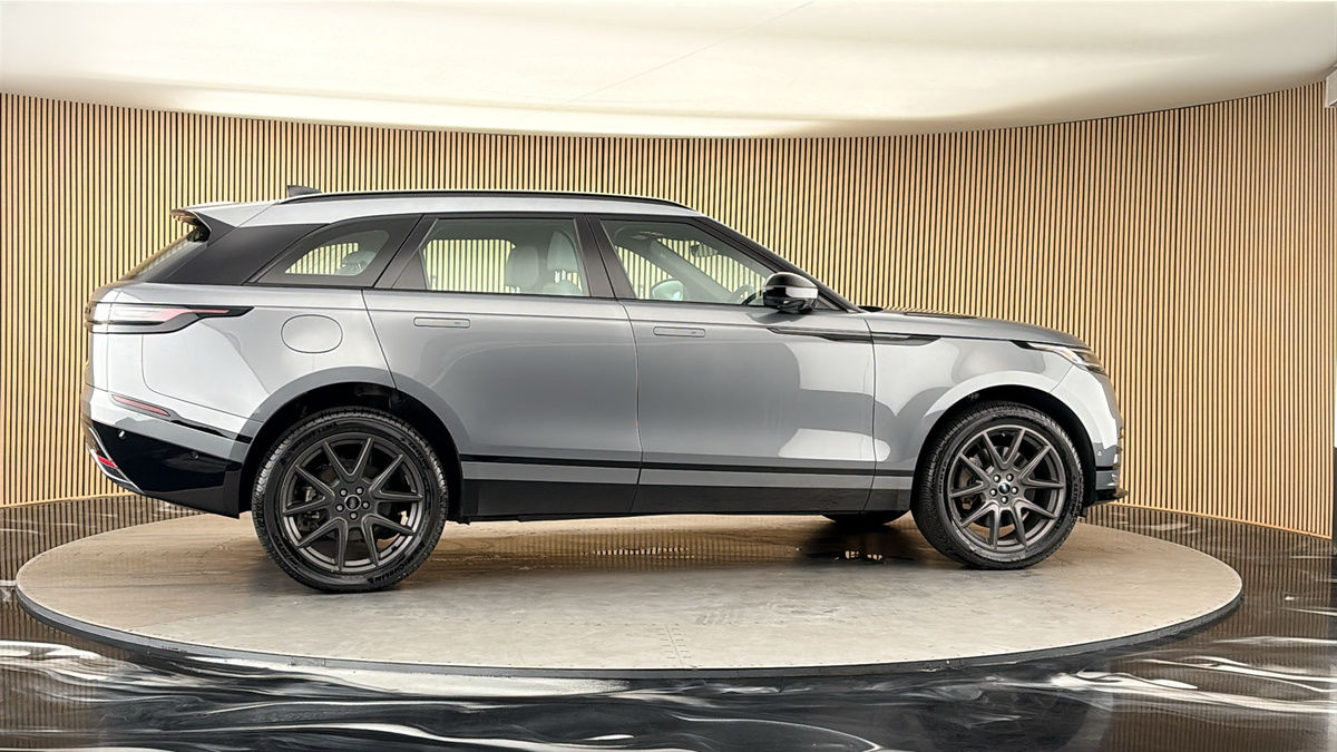 More views of Land Rover Range Rover Velar