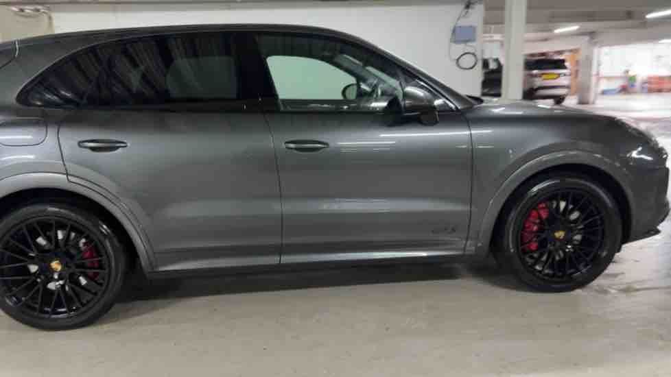 More views of Porsche Cayenne