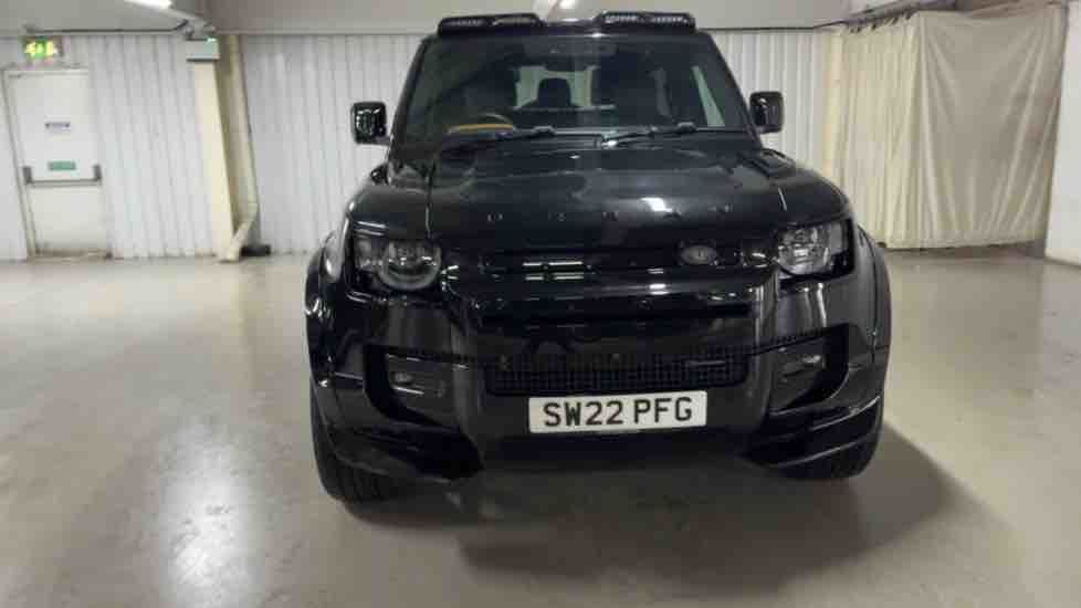 More views of Land Rover Defender 90