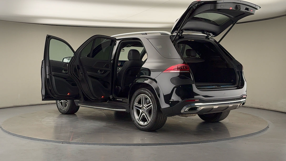 More views of Mercedes-Benz GLE