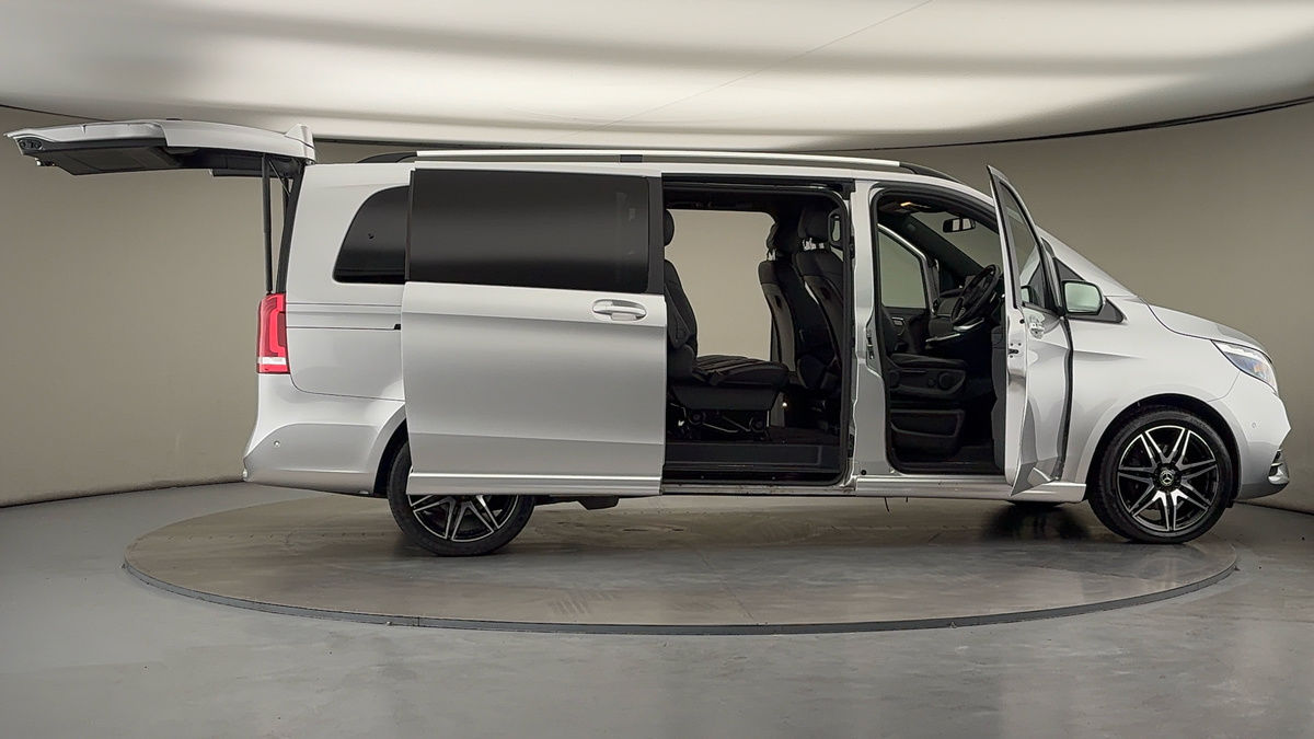 More views of Mercedes-Benz V Class