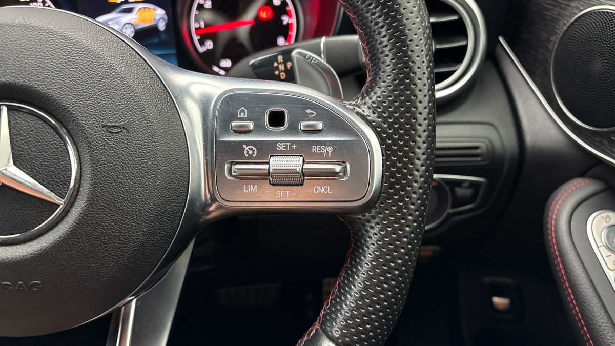 Mercedes-Benz GLC Image 14