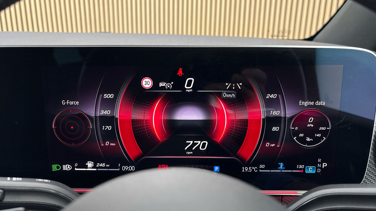 Mercedes-Benz V Class Image 28