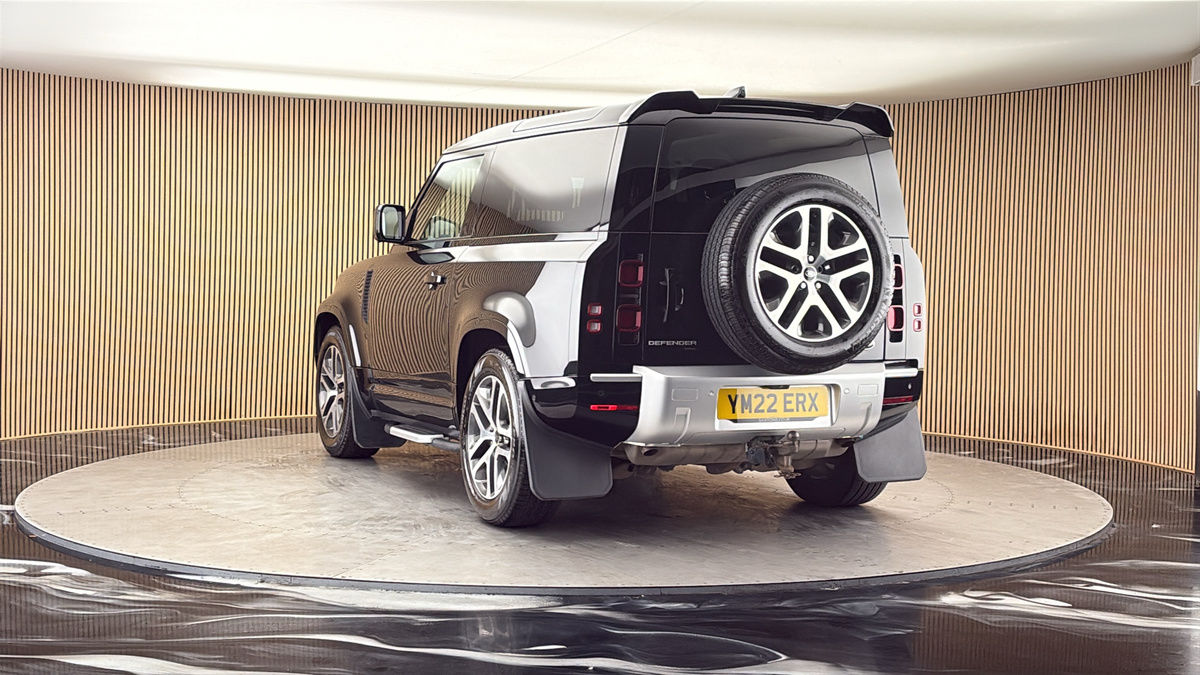 More views of Land Rover Defender 90