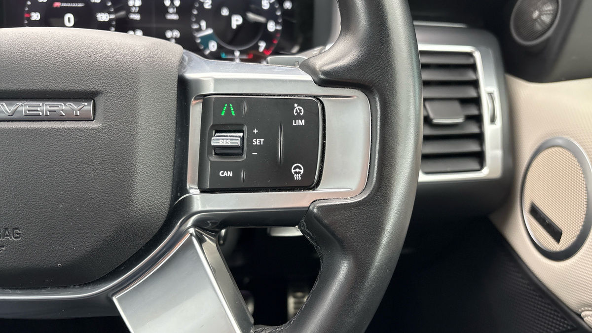 Land Rover Discovery Image 14