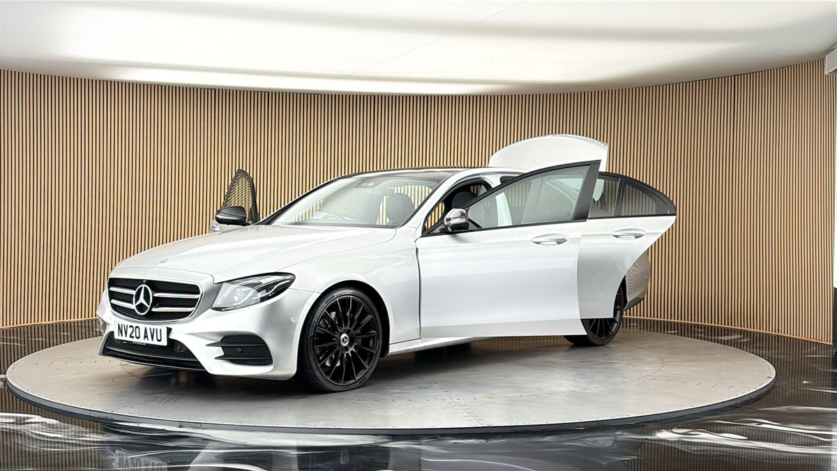 Mercedes-Benz E Class Image 22