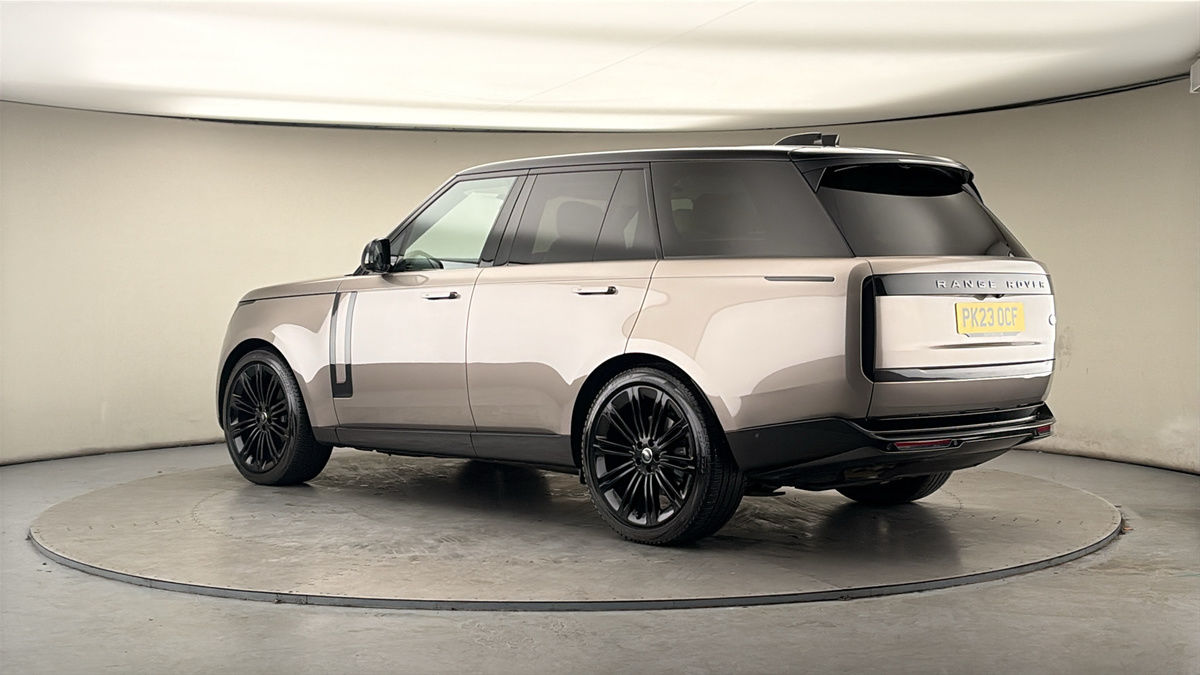 More views of Land Rover Range Rover