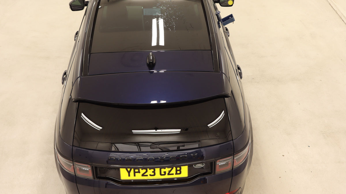 Land Rover Discovery Sport Image 8