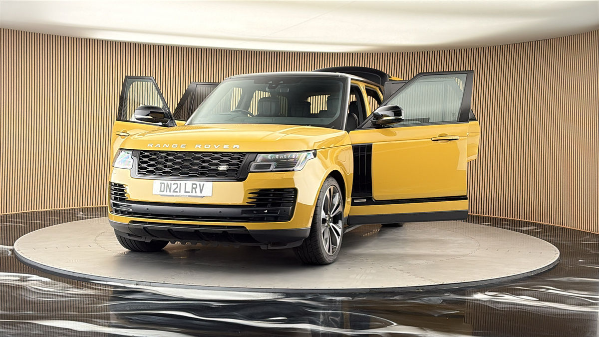 More views of Land Rover Range Rover