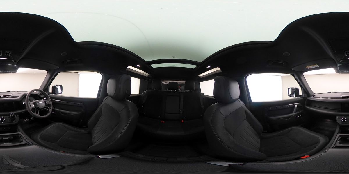 More views of Land Rover Defender 90