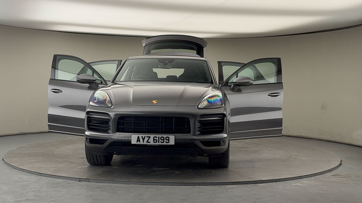More views of Porsche Cayenne