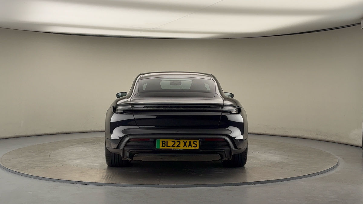 Porsche Taycan Image 7