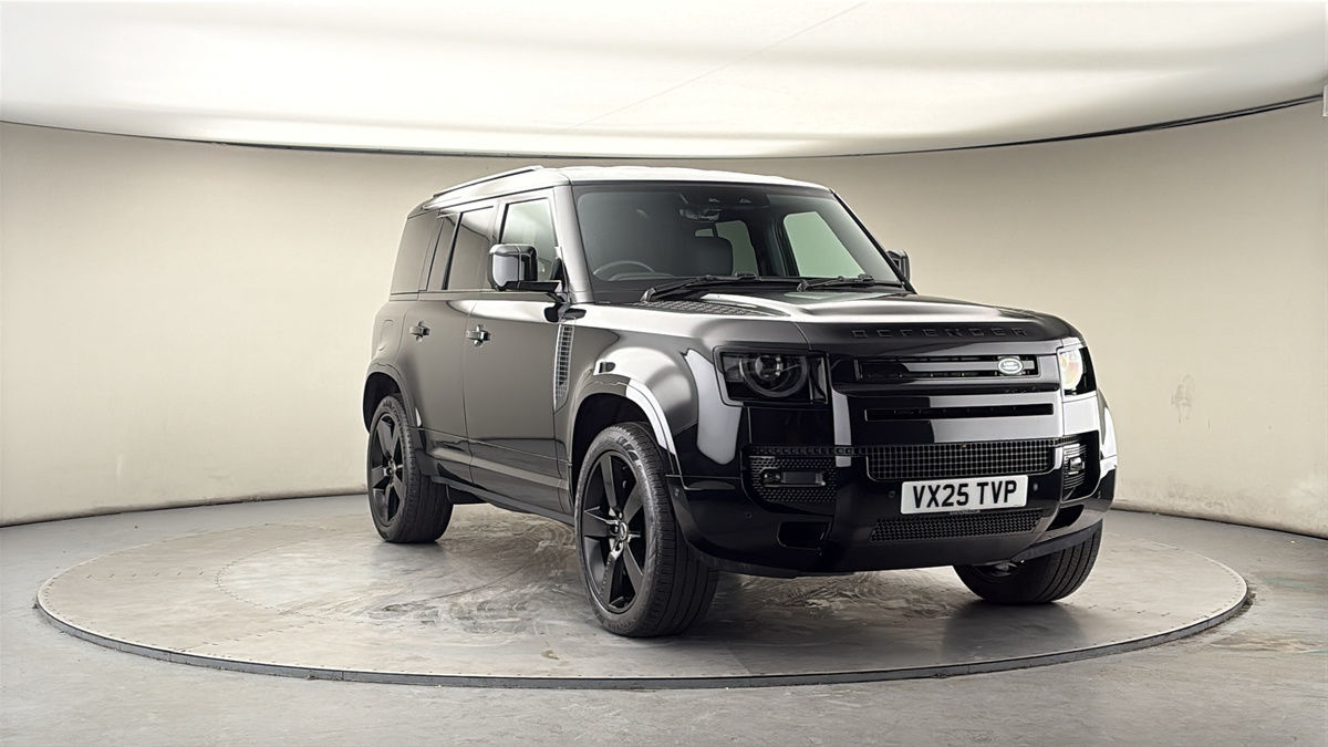 More views of Land Rover Defender 110