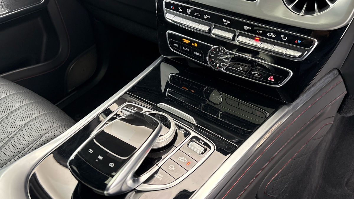 Mercedes-Benz G Class Image 27