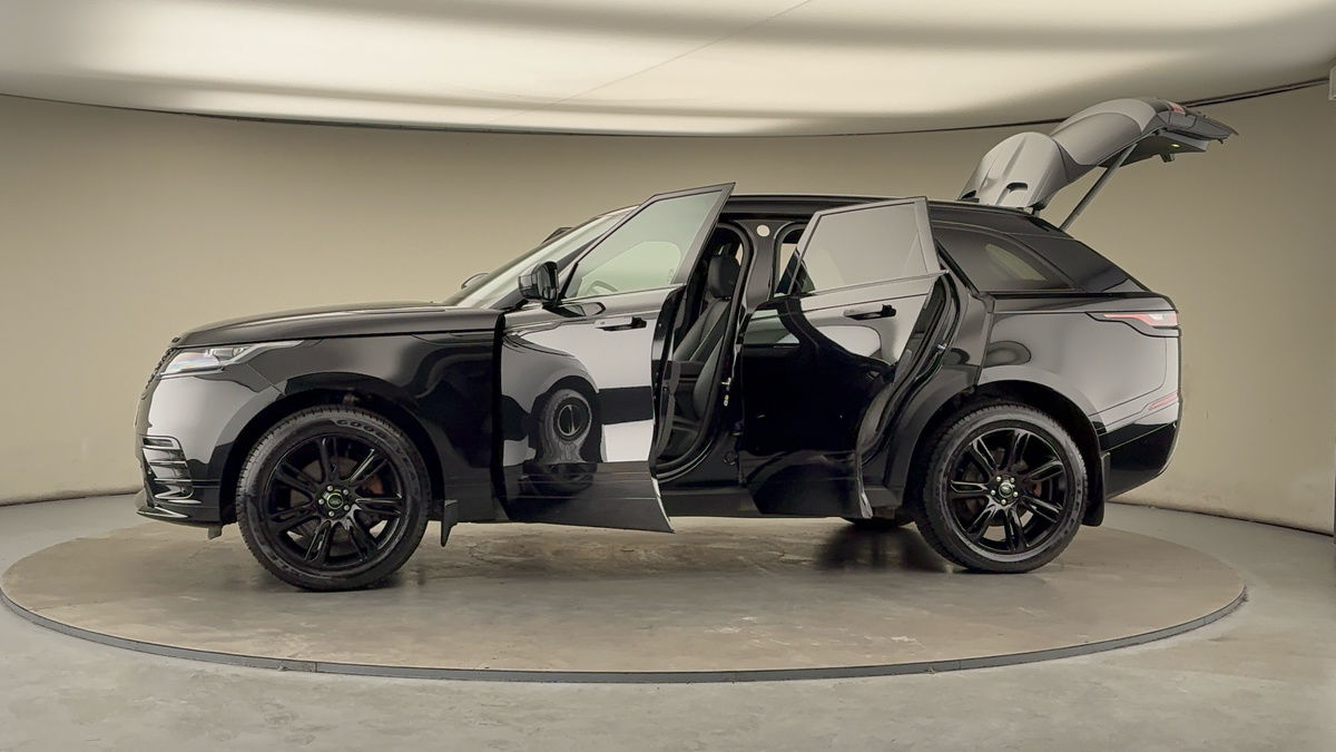 More views of Land Rover Range Rover Velar