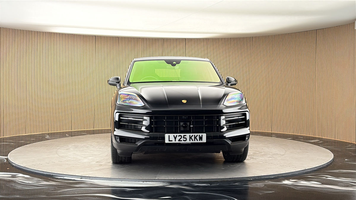 More views of Porsche Cayenne