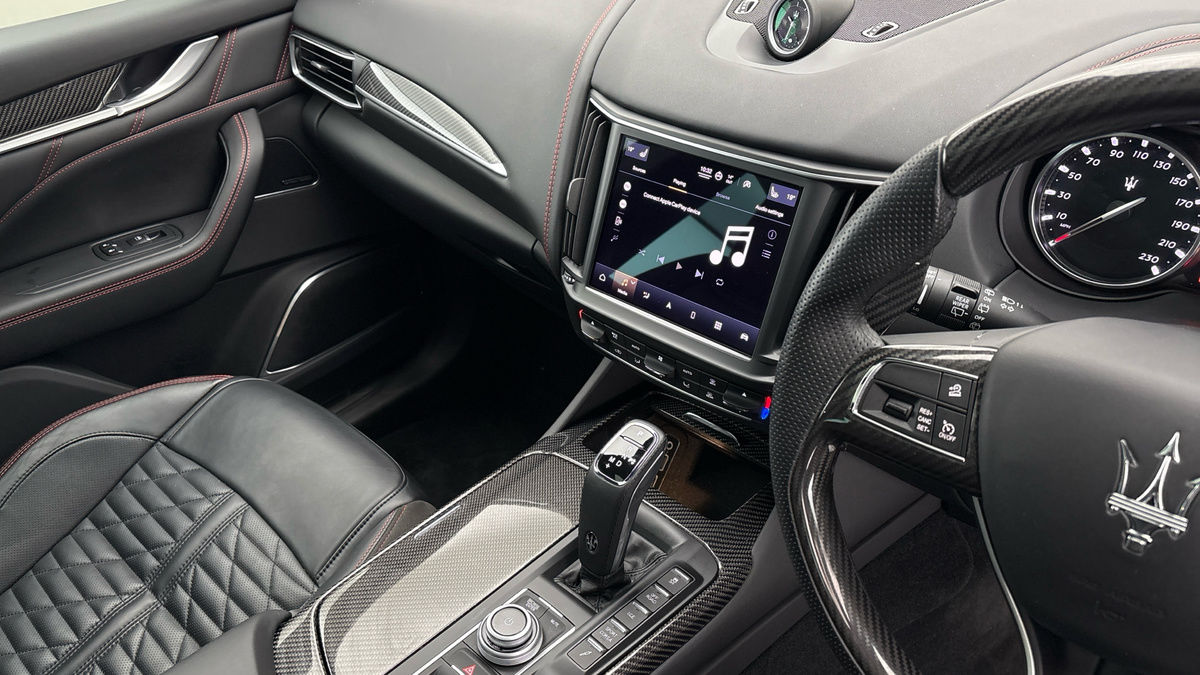 Maserati Levante Image 18