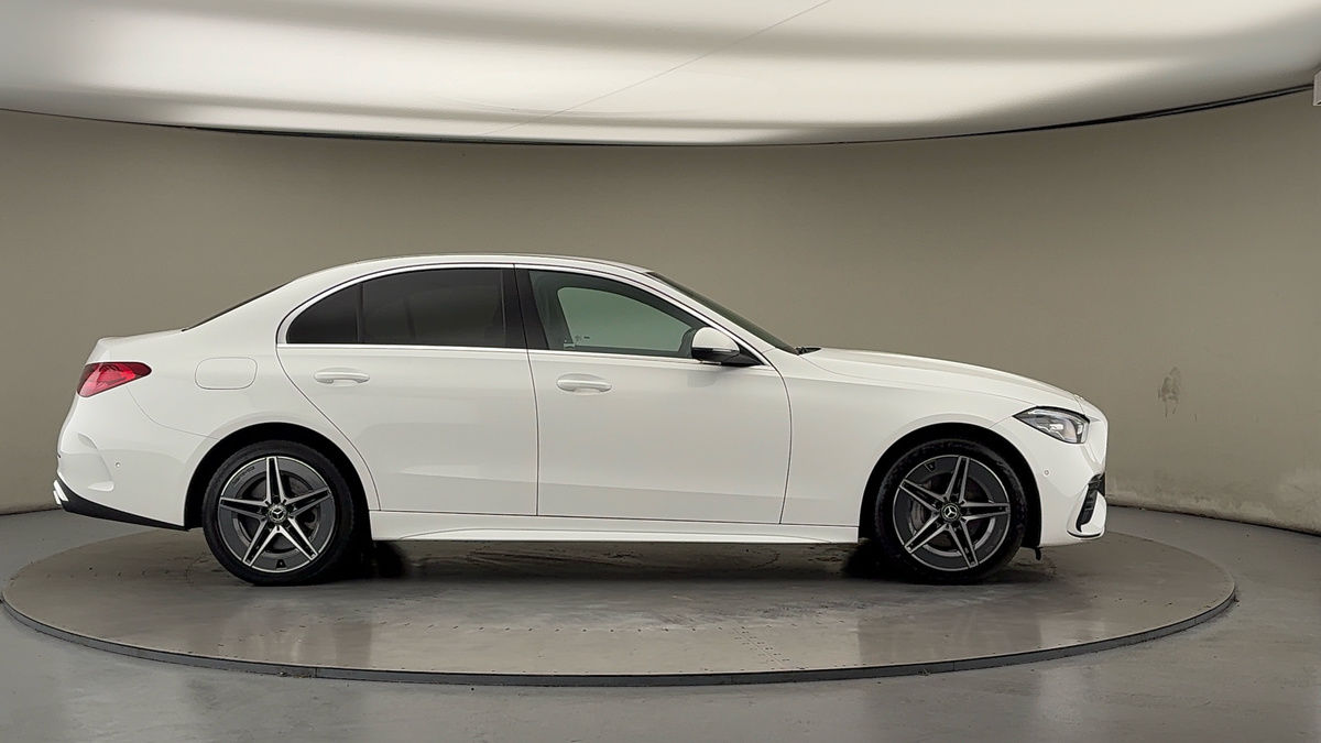 Mercedes-Benz C Class Image 16