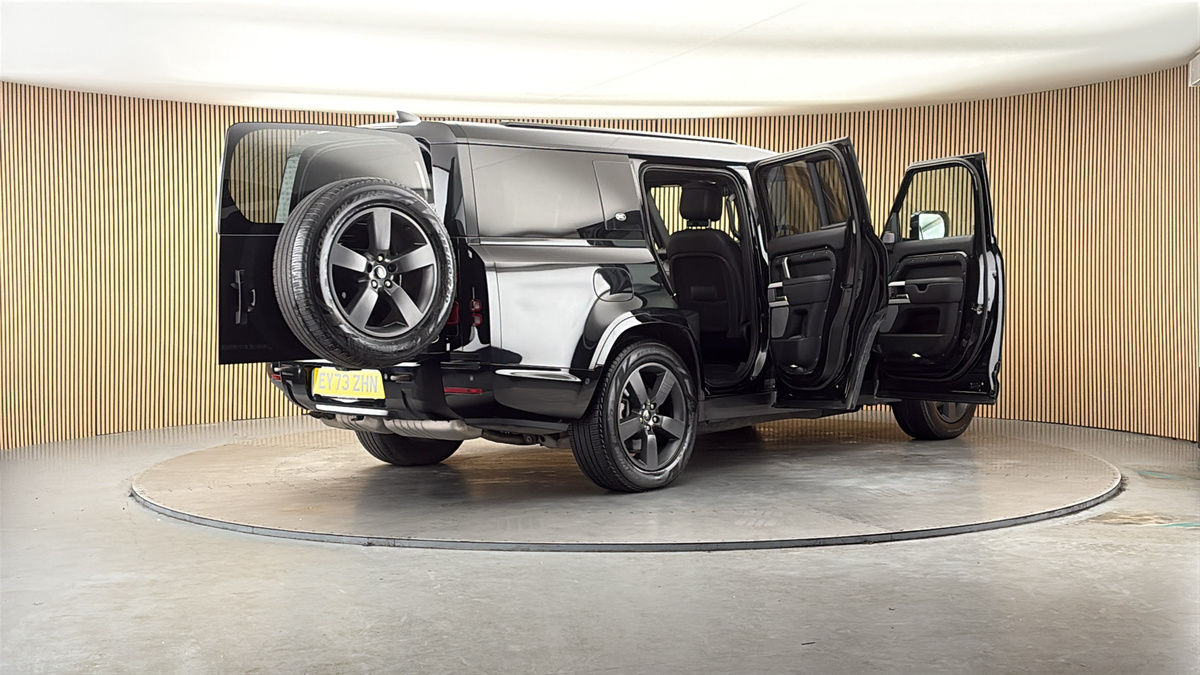 More views of Land Rover Defender 130