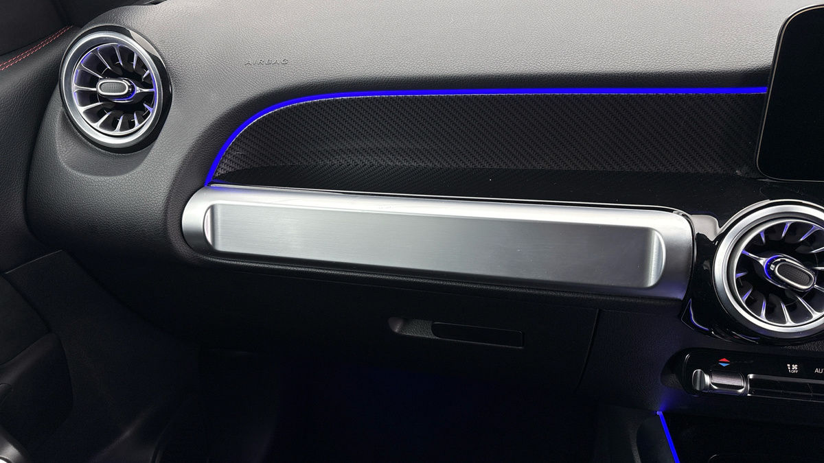 Mercedes-Benz GLB Image 26