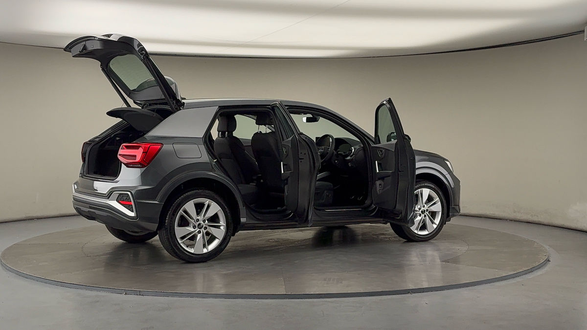 More views of Audi Q2