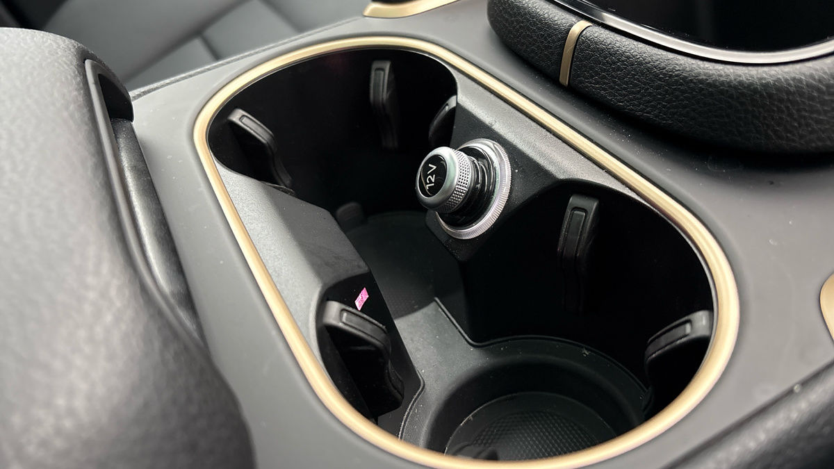 Porsche Cayenne Image 29