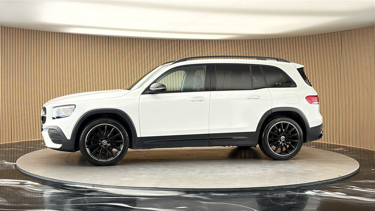 More views of Mercedes-Benz GLB