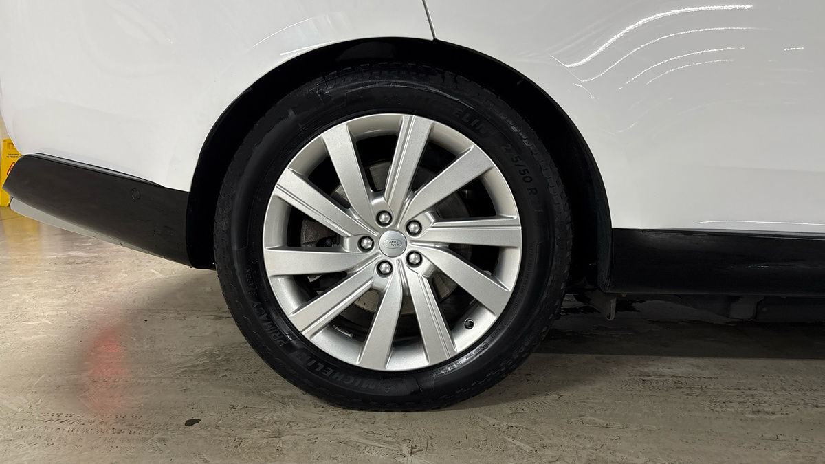 Land Rover Range Rover Image 10