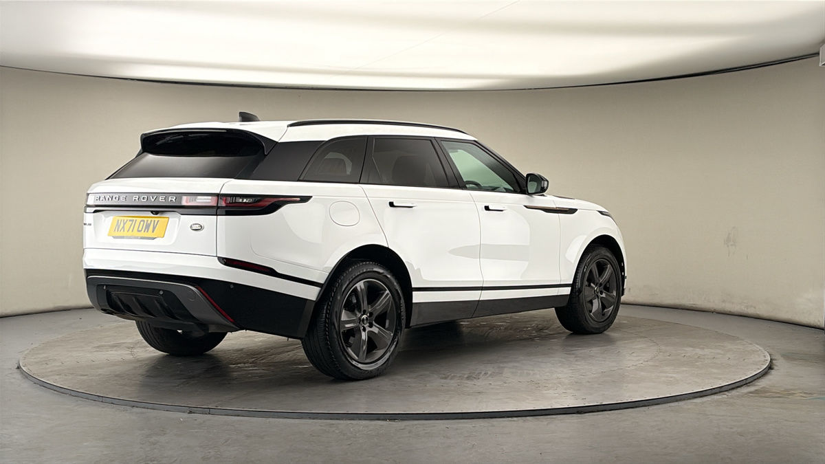Land Rover Range Rover Velar Image 21