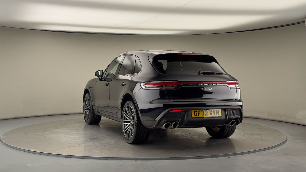 More views of Porsche Macan
