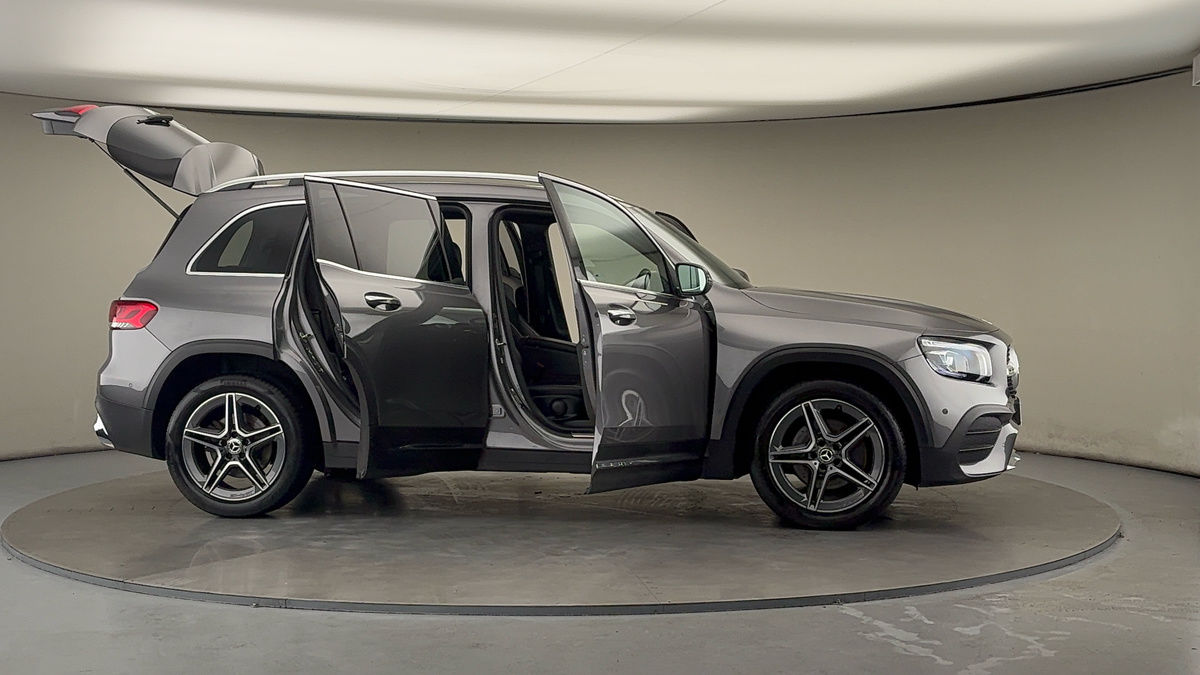 More views of Mercedes-Benz GLB