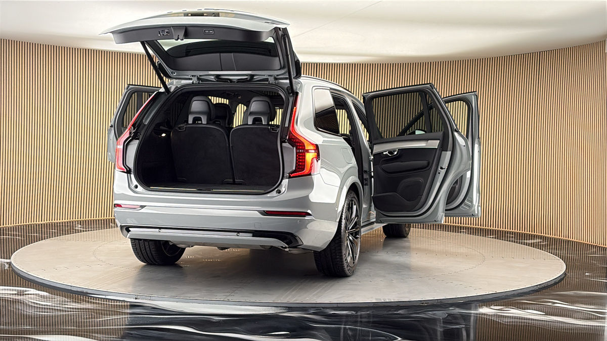 More views of Volvo XC90