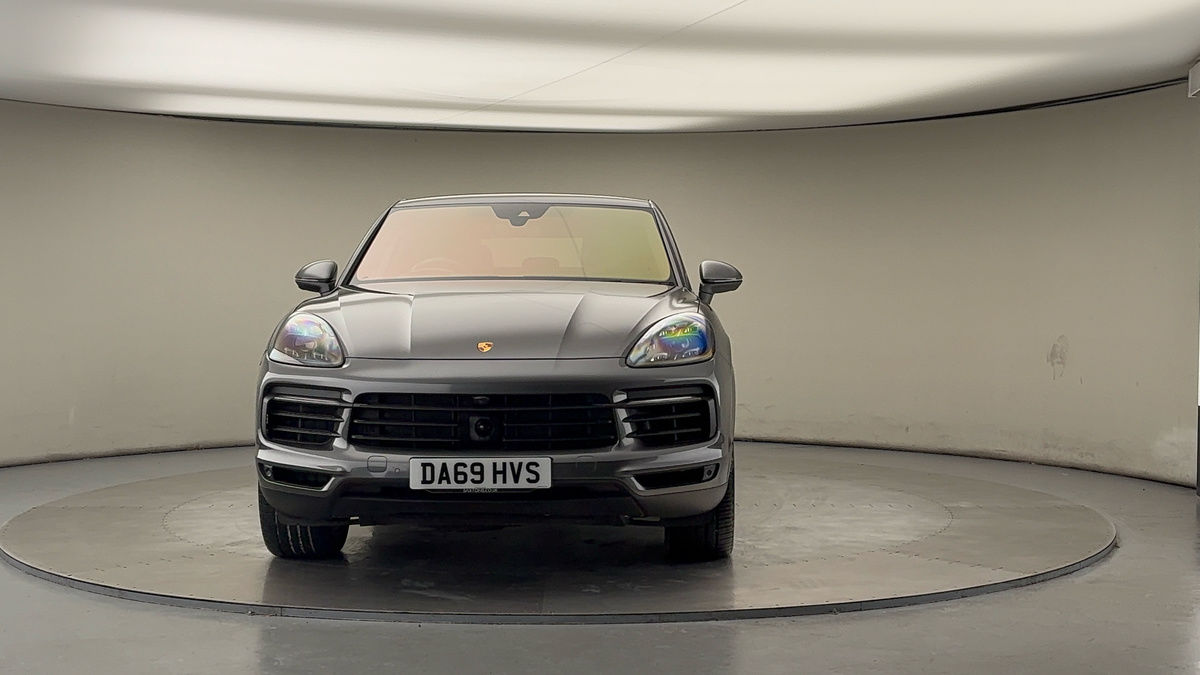 Porsche Cayenne Image 3
