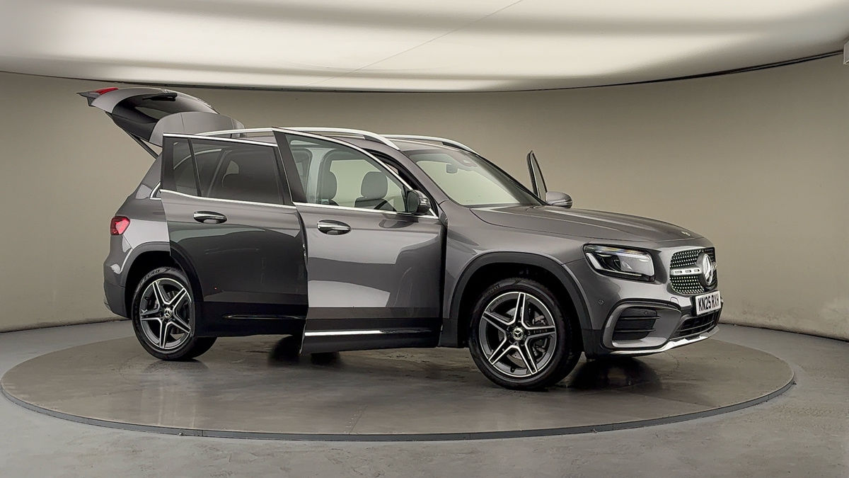 More views of Mercedes-Benz GLB