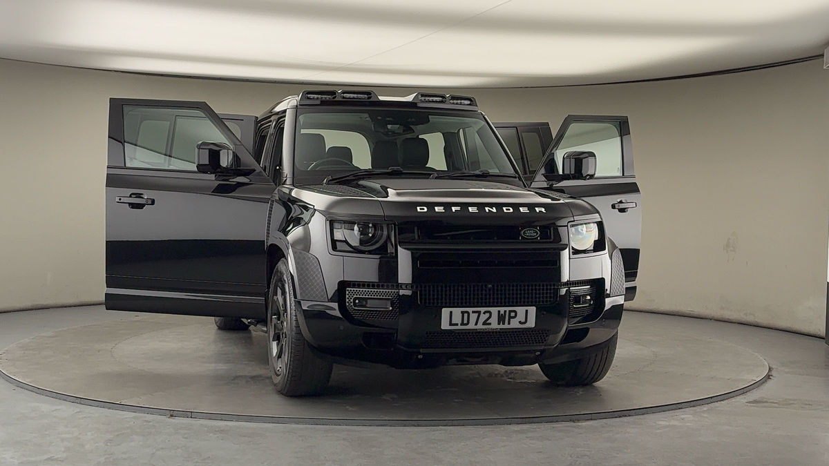 More views of Land Rover Defender 110