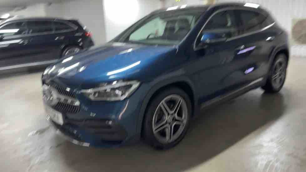 More views of Mercedes-Benz GLA