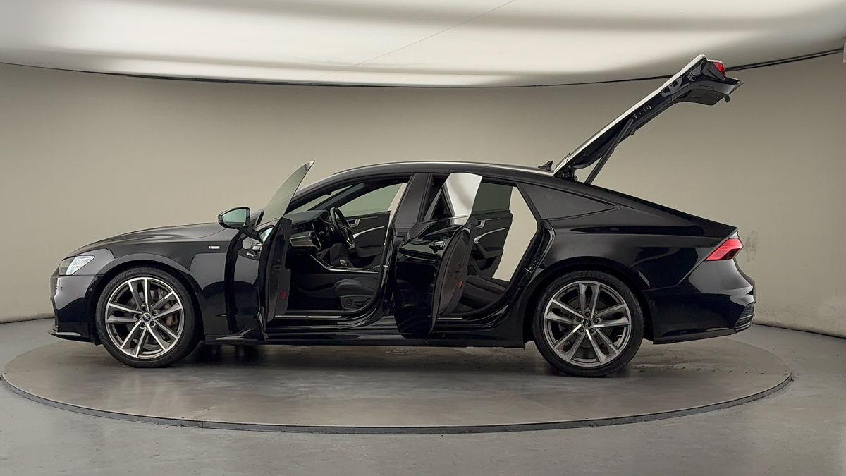 More views of Audi A7