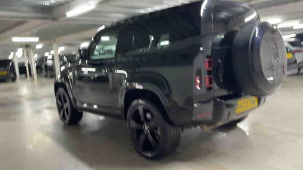 More views of Land Rover Defender 90