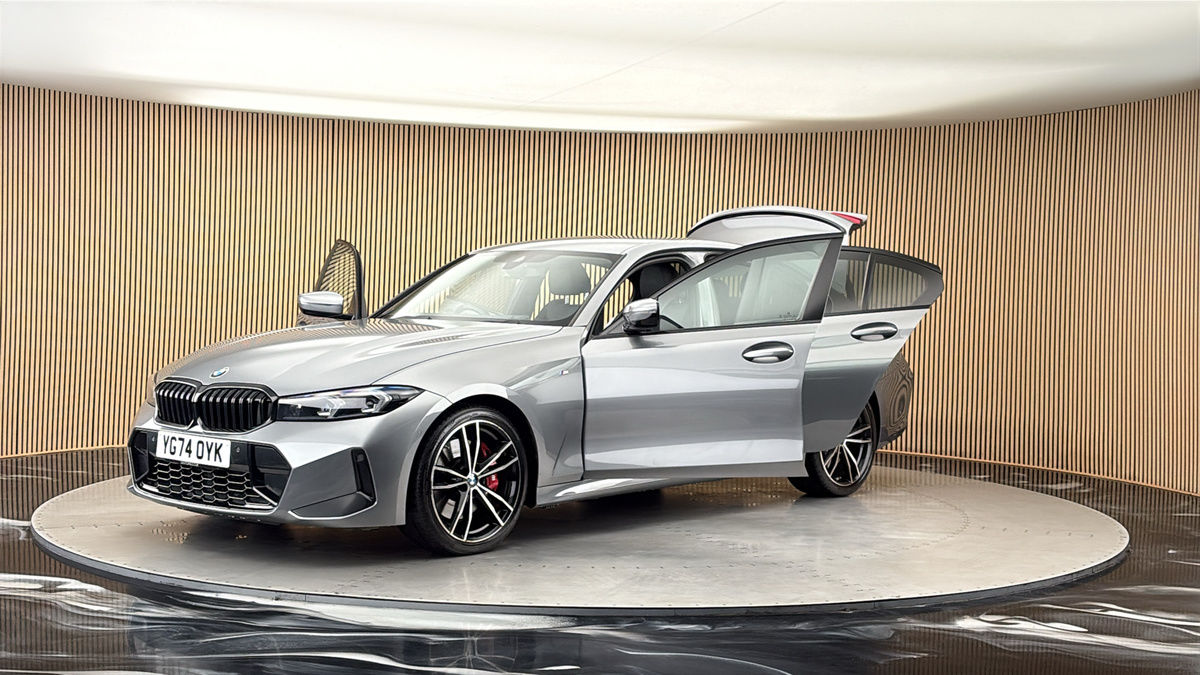 BMW 3 Series Image 22