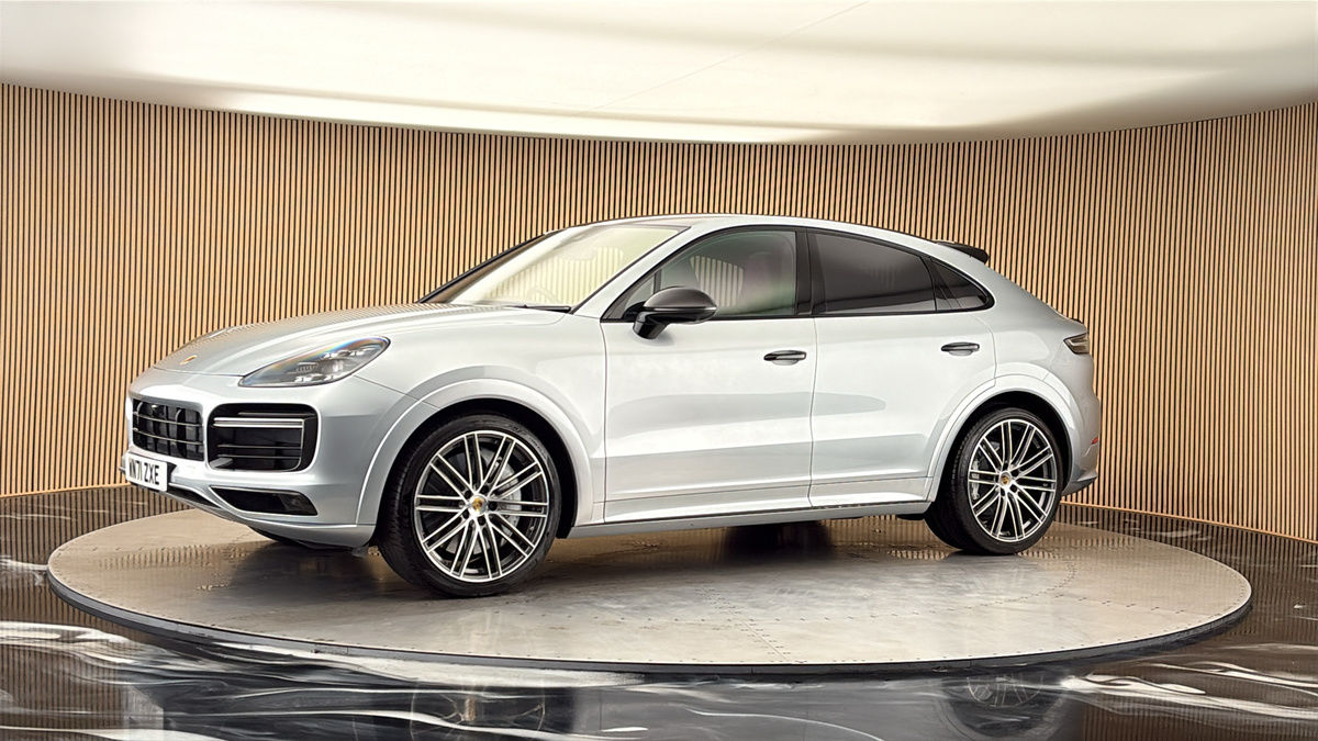 More views of Porsche Cayenne