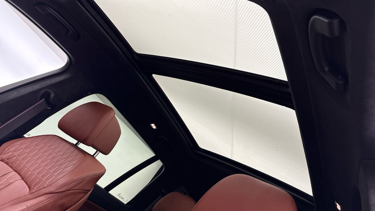 BMW X7 Image 6