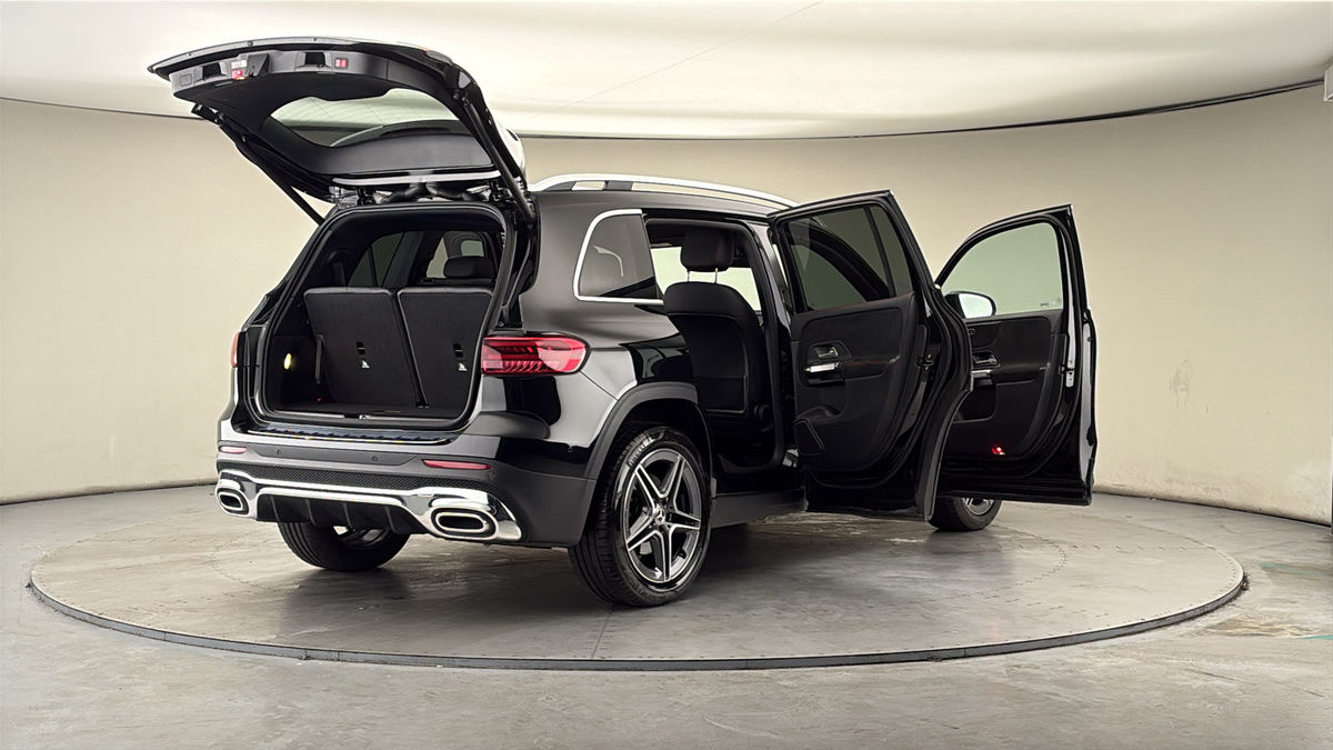 More views of Mercedes-Benz GLB