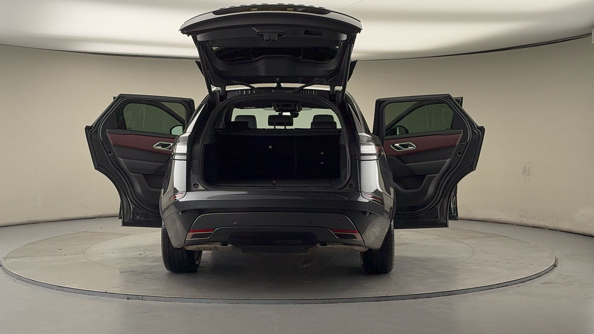 More views of Land Rover Range Rover Velar