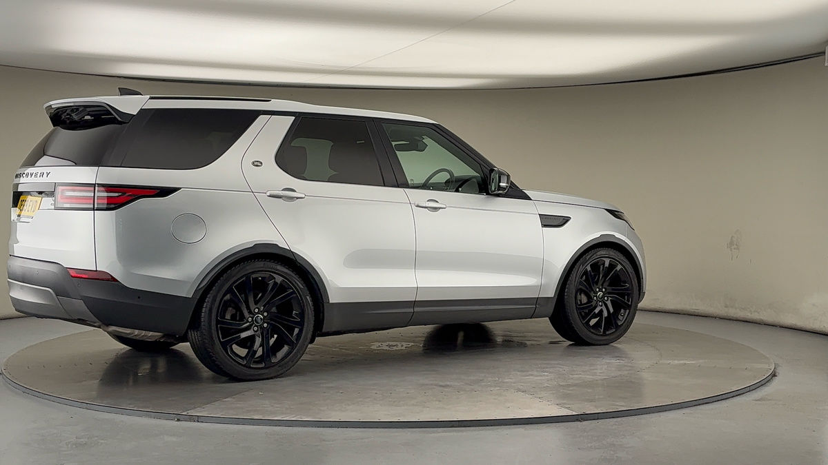 More views of Land Rover Discovery